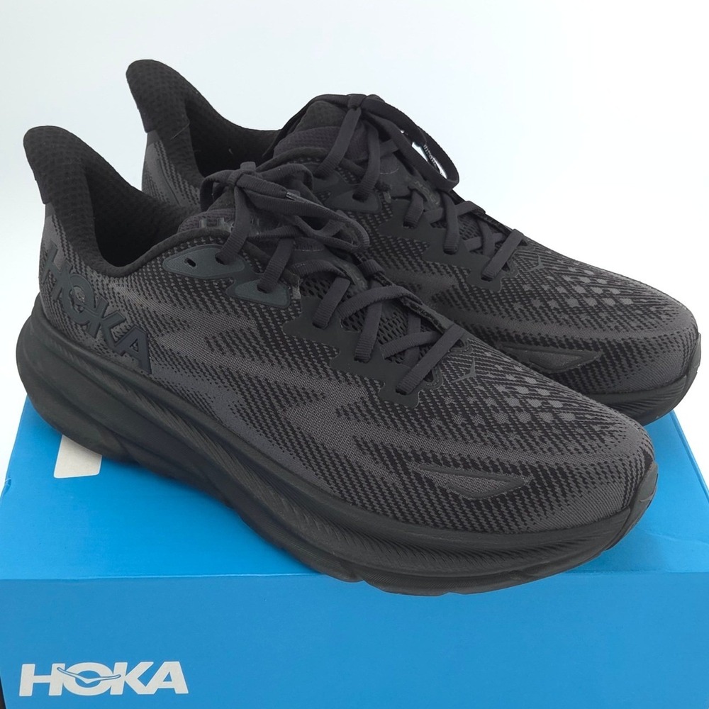Hoka Clifton 9 Running Shoes Men 10.5 Black Sneaker Athletic Cushion 1127895 NEW
